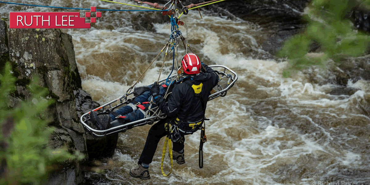 Ruth Lee rescate en altura